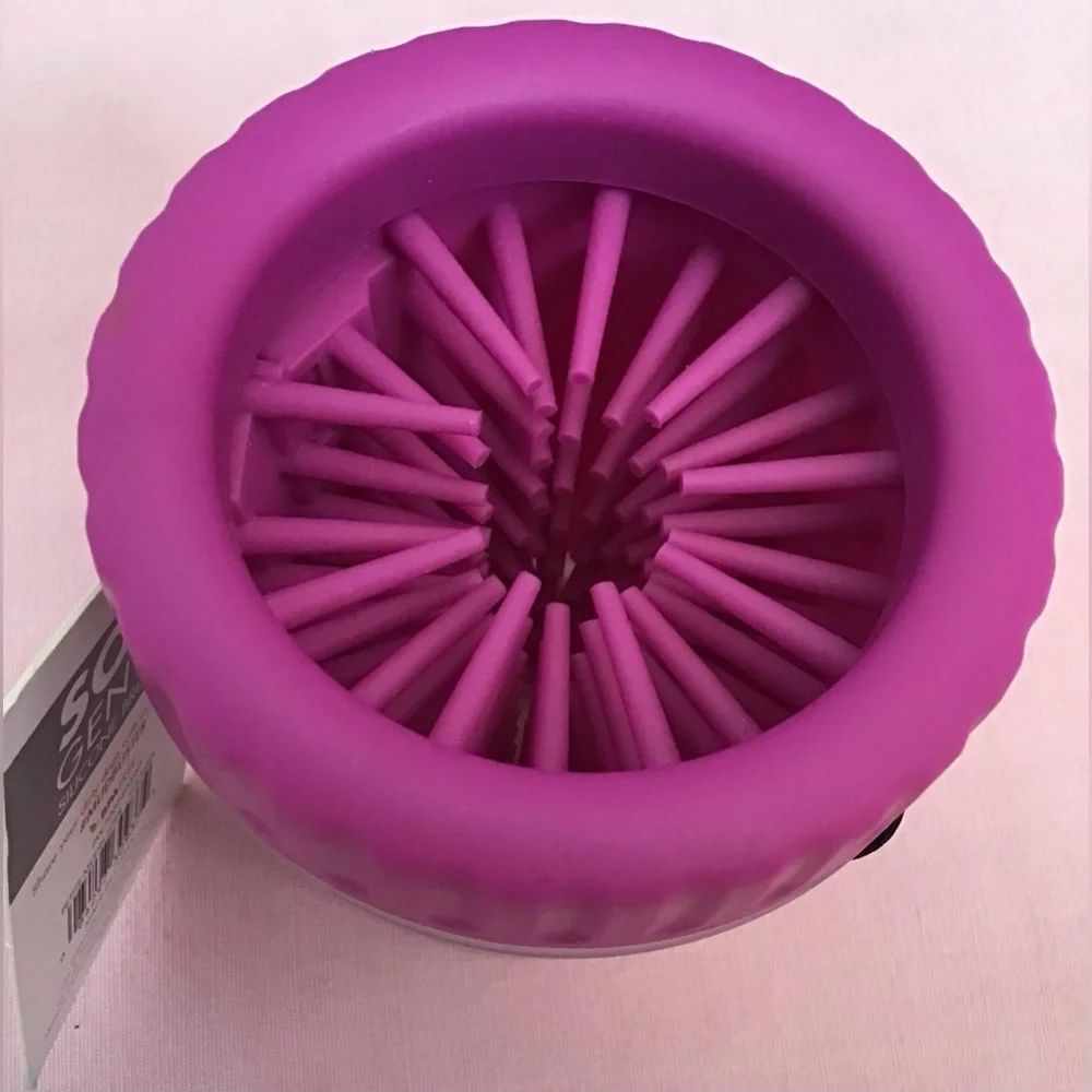 NWT Dexas MudBuster Portable Dog Paw Cleaner Purple Soft Gentle Silicone